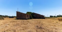 ANTICO PODERE IN PIETRA CON TERRENO DI 2,7 ETTARI