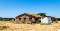 ANTICO PODERE IN PIETRA CON TERRENO DI 2,7 ETTARI