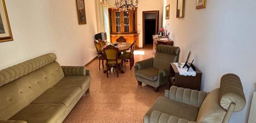 APPARTAMENTO CON GRANDE TERRAZZO PRIVATO Rif 180 Ort