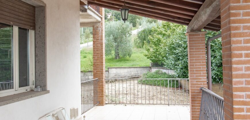 APPARTAMENTO IN BIFAMILIARE CON GIARDINO – Rif. 21alv