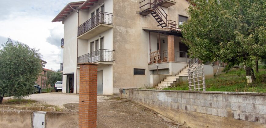 APPARTAMENTO IN BIFAMILIARE CON GIARDINO – Rif. 21alv