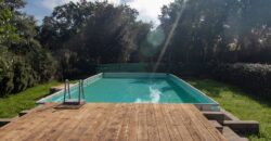 BELLISSIMA CASA SINGOLA CON PISCINA E GIARDINO – Rif.8sip