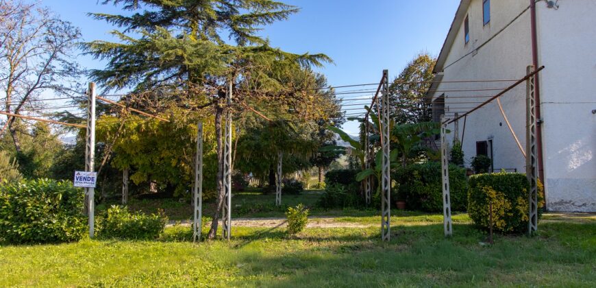 CASA SINGOLA DI AMPIA METRATURA CON TERRENO – Rif. 1alv