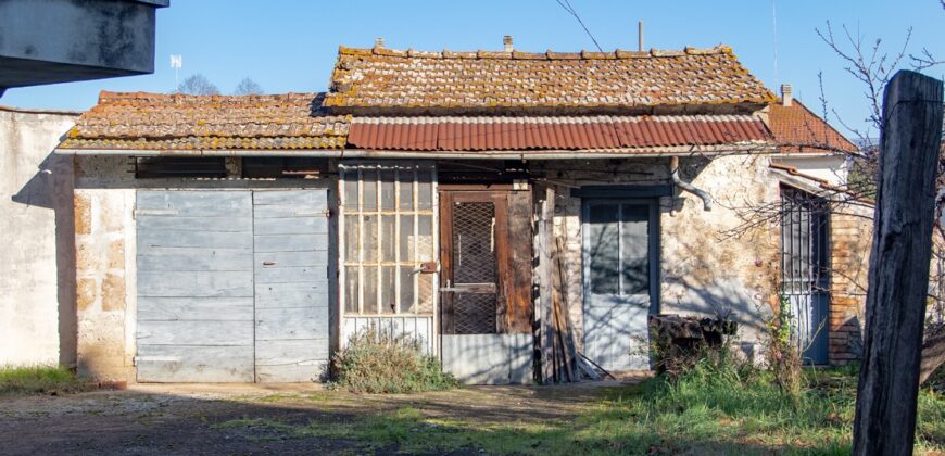 CENTRALISSIMA CASA SINGOLA CON AMPIO GIARDINO – Rif. 21att