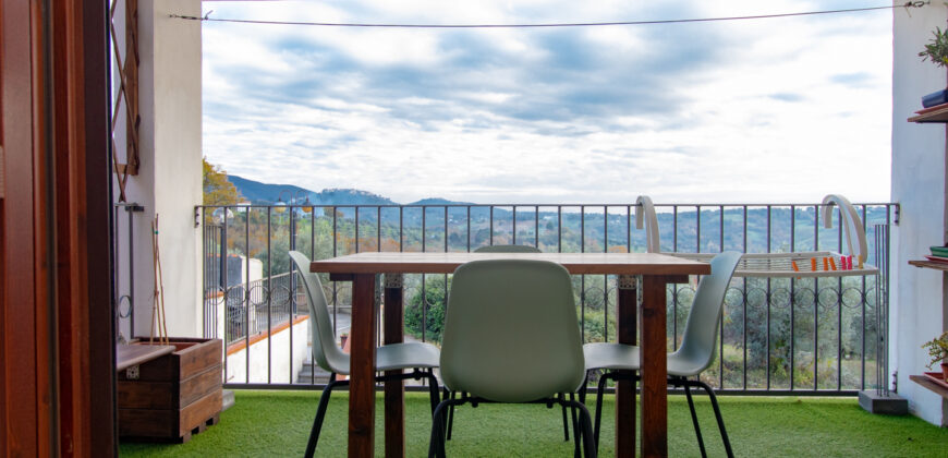 PANORAMICO VILLINO CON TERRAZZA, GIARDINO E GARAGE – Rif. 3alv