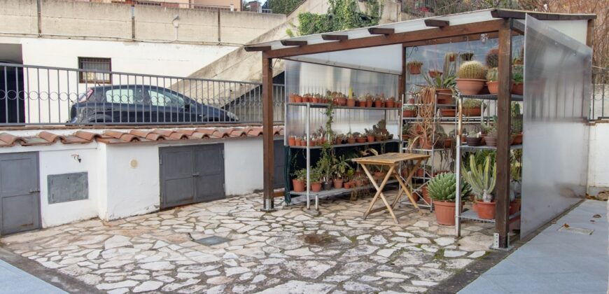 PANORAMICO VILLINO CON TERRAZZA, GIARDINO E GARAGE – Rif. 3alv