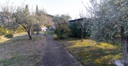 PORZIONE DI CASA SU UNICO LIVELLO CON GIARDINO. – RIF.5GUA