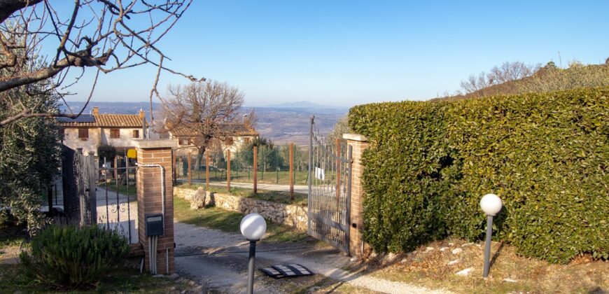 PORZIONE DI CASA SU UNICO LIVELLO CON GIARDINO. – RIF.5GUA