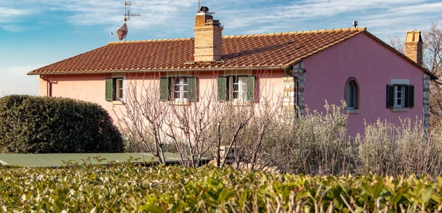 PORZIONE DI CASA SU UNICO LIVELLO CON GIARDINO. – RIF.5GUA