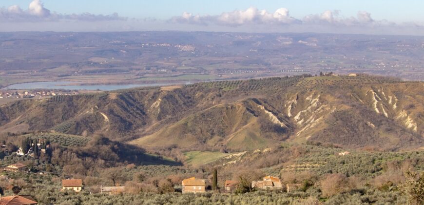 CASA SINGOLA DI AMPIA METRATURA CON TERRENO – Rif. 9alv