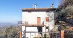 CASA SINGOLA DI AMPIA METRATURA CON TERRENO – Rif. 9alv