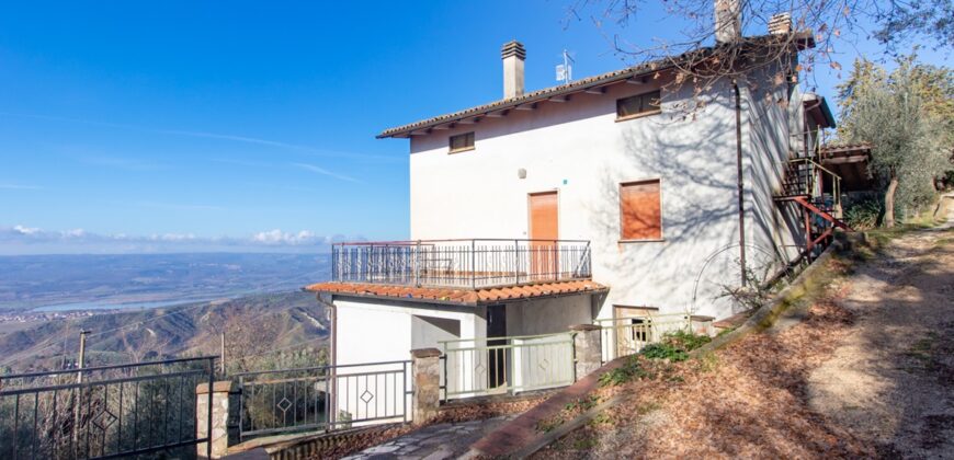 CASA SINGOLA DI AMPIA METRATURA CON TERRENO – Rif. 9alv