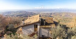 CASA SINGOLA DI AMPIA METRATURA CON TERRENO – Rif. 9alv