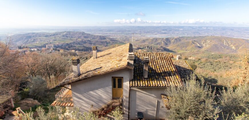 CASA SINGOLA DI AMPIA METRATURA CON TERRENO – Rif. 9alv