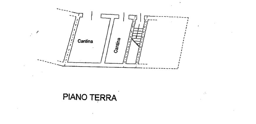 CENTRALISSIMA PORZIONE DI CASA CON GARAGE E TAVERNA