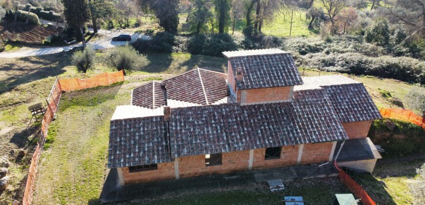 CASA SINGOLA CON TERRENIO DA ULTIMARE rif 195 ORT/PEN