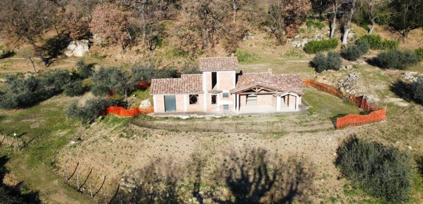 CASA SINGOLA CON TERRENIO DA ULTIMARE rif 195 ORT/PEN